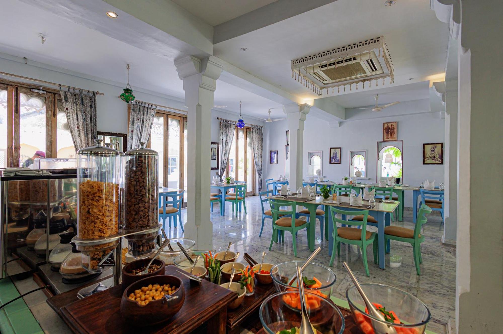The Rawla Narlai - A Luxury Heritage Stay In Leopard Country Exterior photo