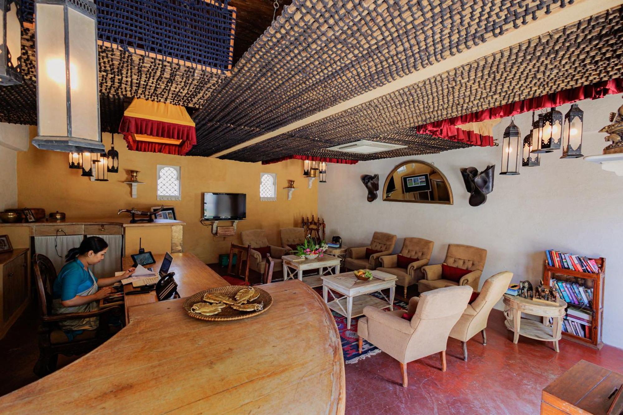 The Rawla Narlai - A Luxury Heritage Stay In Leopard Country Exterior photo
