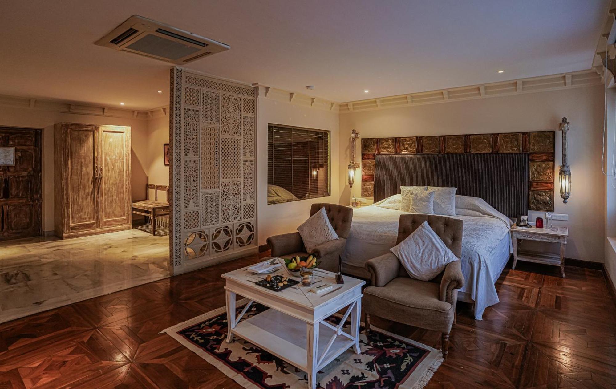 The Rawla Narlai - A Luxury Heritage Stay In Leopard Country Exterior photo